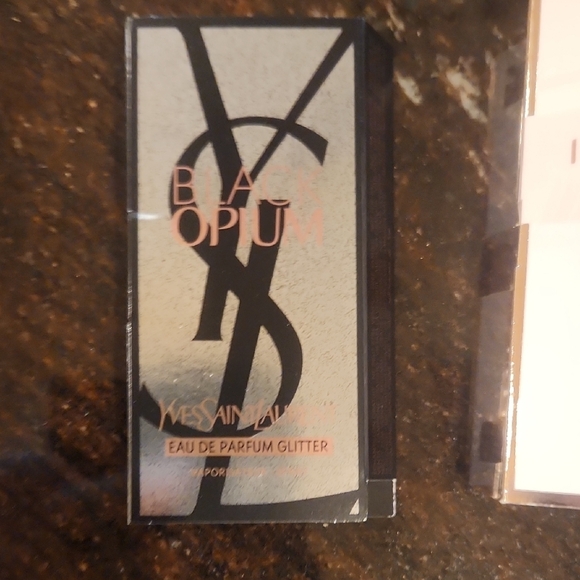 Designer Perfume Sample Set - Picture 8 of 8